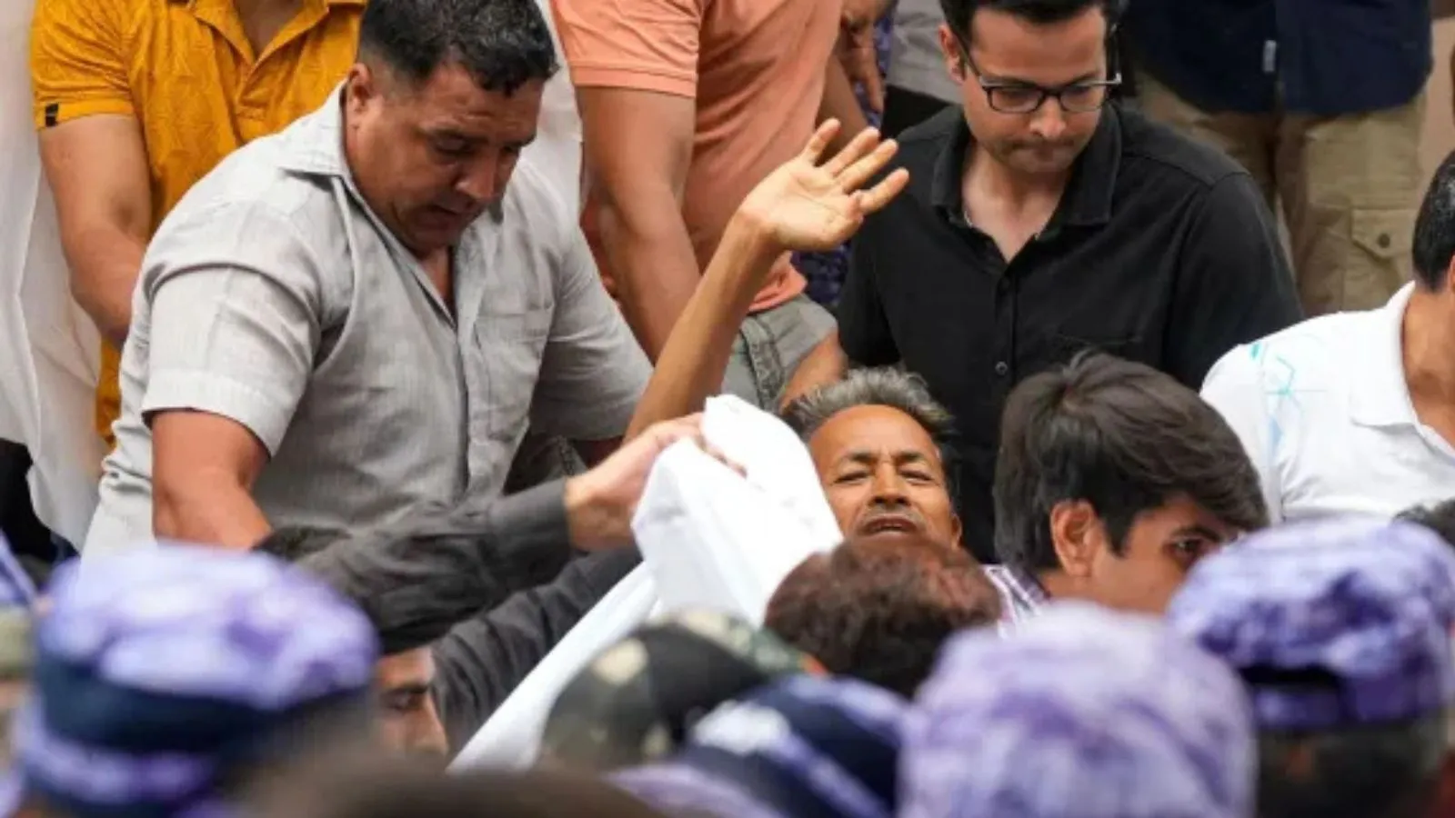 যখন ছাত্র আন্দোলন মূল লক্ষ্য থেকে সরে যায়: CJP আন্দোলনের উদ্বেগজনক দিক।